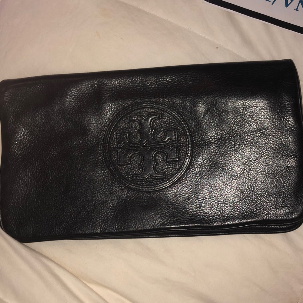 Tory Burch black clutch with chain gold - Picture 2 of 8